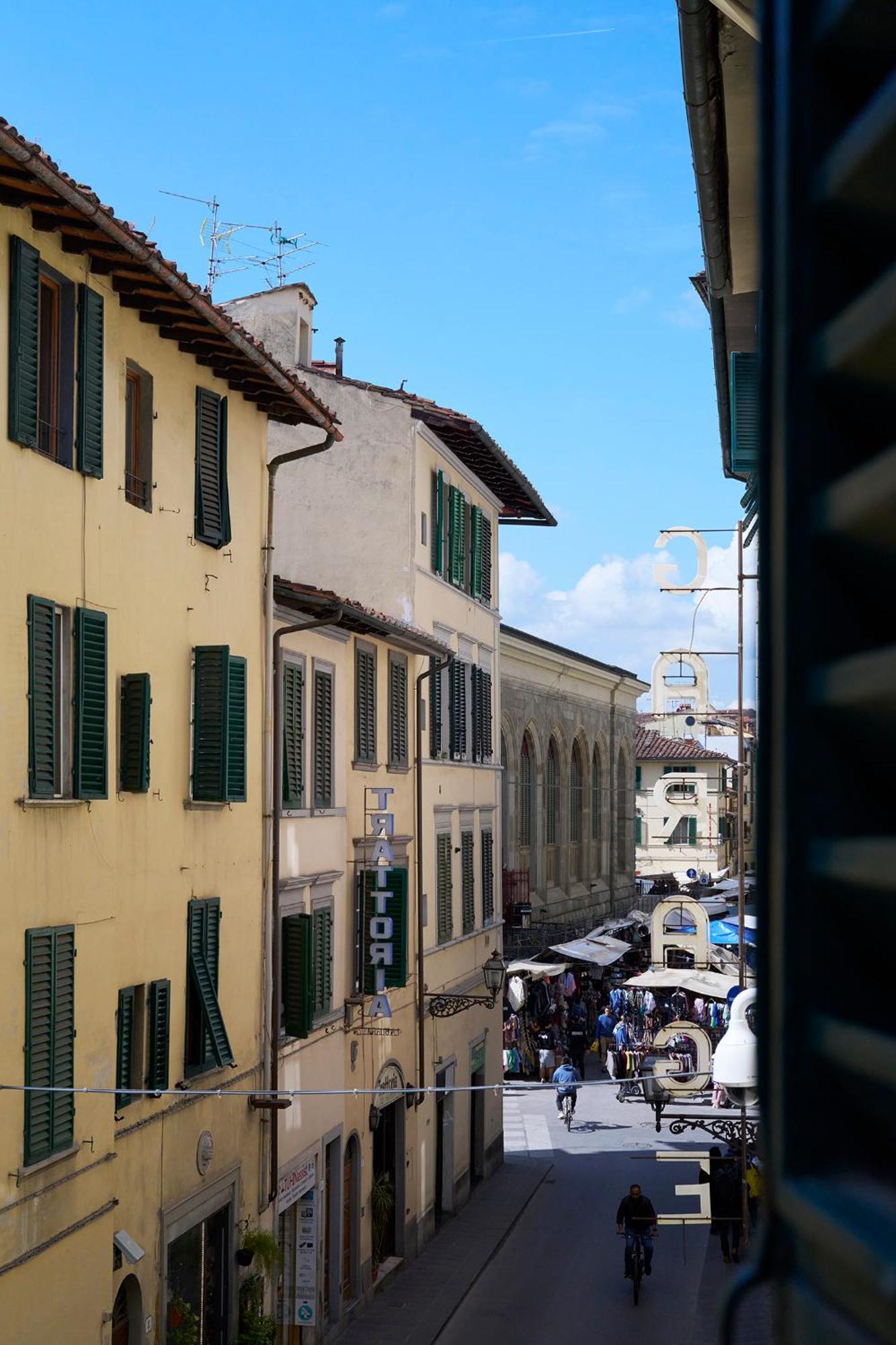 Panicale Blue Historic 1Br Stay Near Medici Chapels & Mercato Centrale フィレンツェ エクステリア 写真