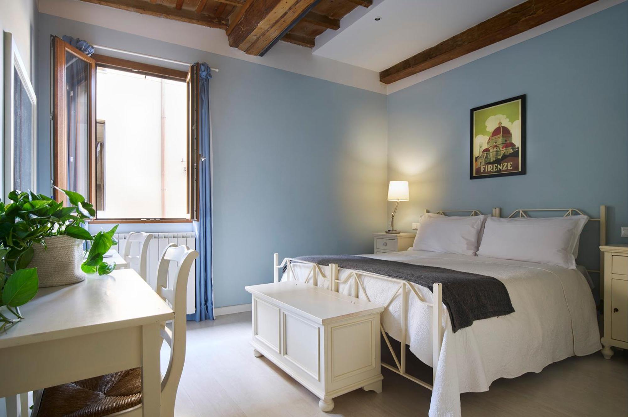 Panicale Blue Historic 1Br Stay Near Medici Chapels & Mercato Centrale フィレンツェ エクステリア 写真